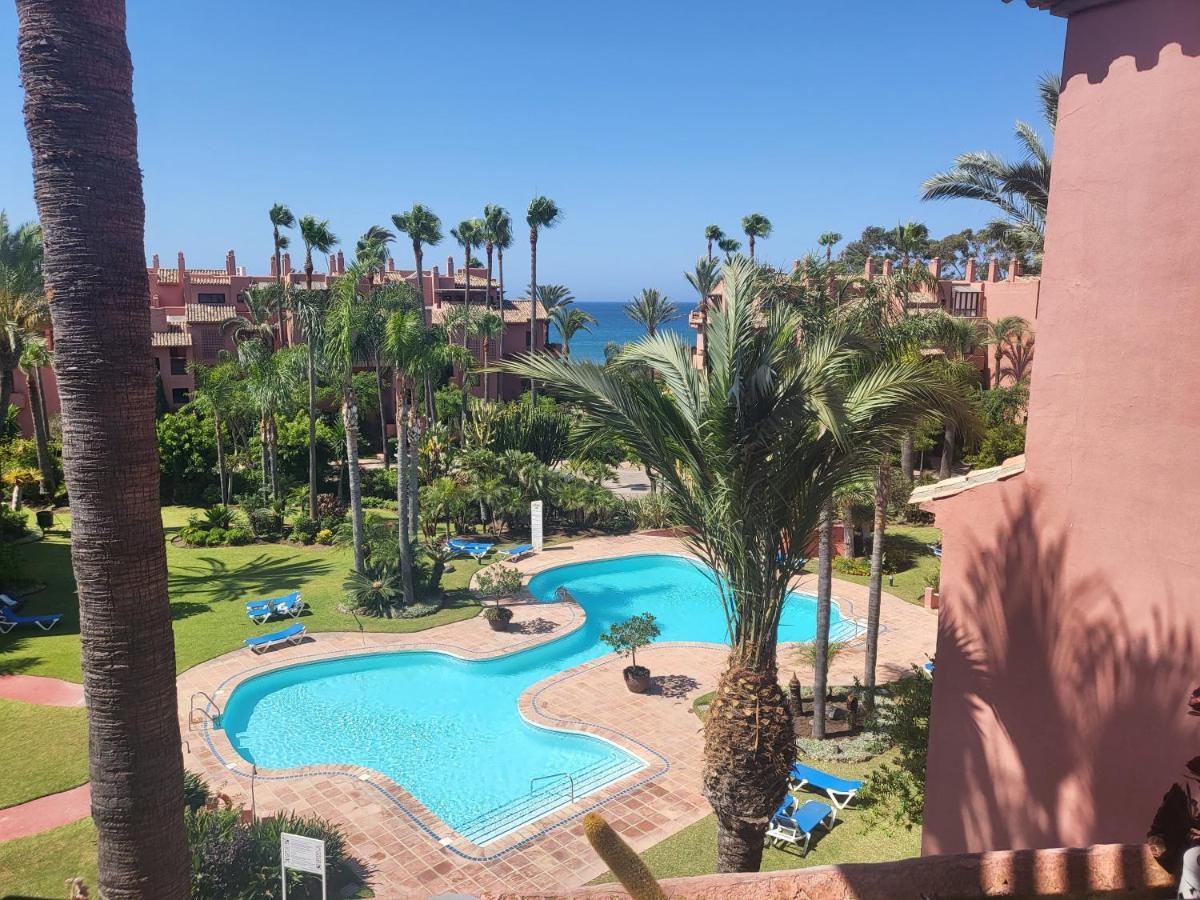 Lovely Penthouse On The Beach, Amazing Views Lejlighed Marbella