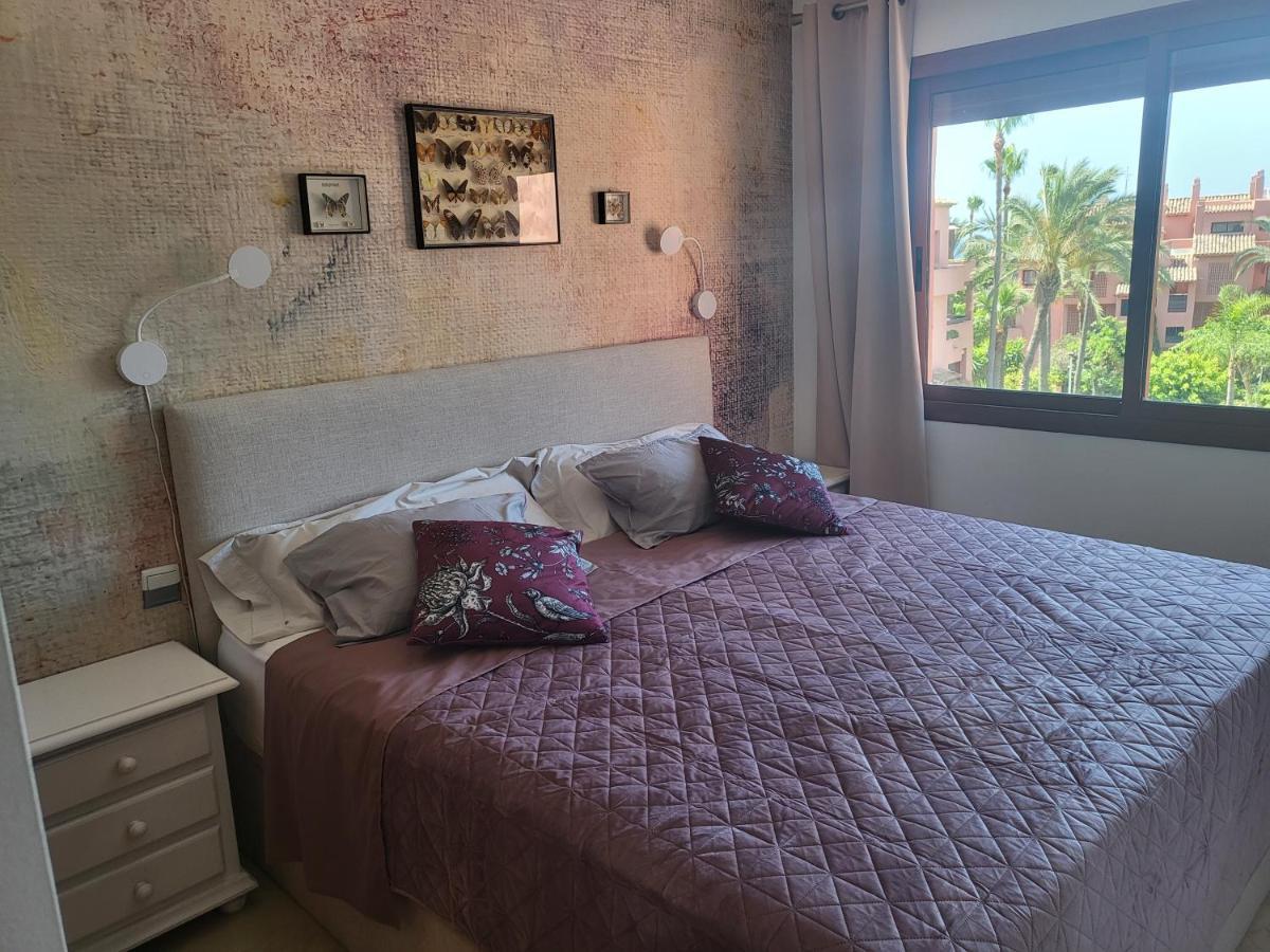 Lovely Penthouse On The Beach, Amazing Views Lejlighed Marbella